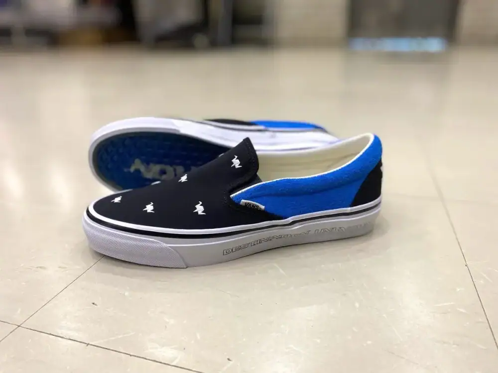 【第2位】折り鶴刺繍が映える！Vans×リベレイダース「Premium Slip-On 98」