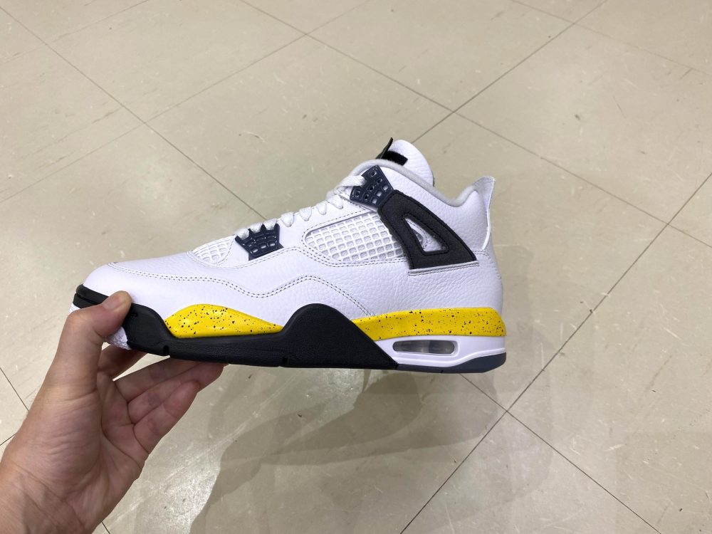 JORDAN BRAND AIR JORDAN 4 RETRO