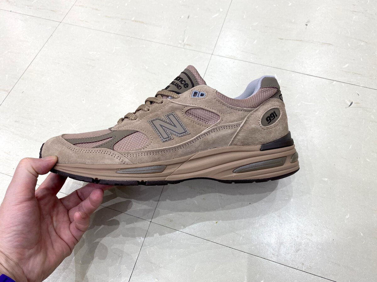 New Balance U991 V2 "Made in ENGLAND"