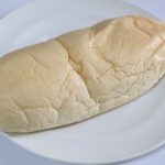 見た目はいつもと特に変わりなく白コッペパ