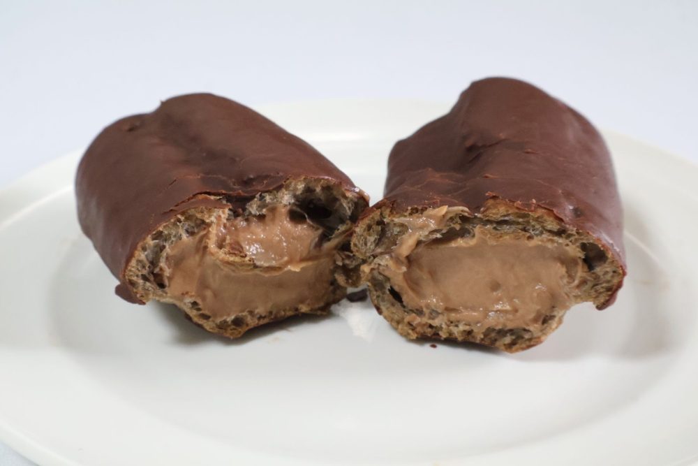 中にはこんなにぎっしりチョコレートクリームが