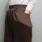 手を奥まで入れてみると最大の深さはここまで
