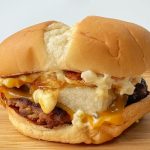 ファーストキッチン「月見もっちスマッシュバーガー」