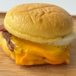 マクドナルド「炙り牛すき焼き風月見」