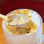 スプーンで崩しながら食べていくのが正解