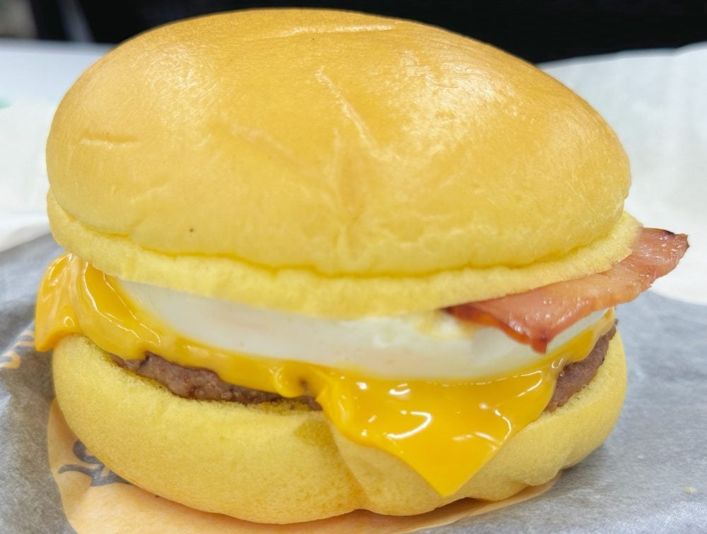 バター香るもっちり生地のバンズ