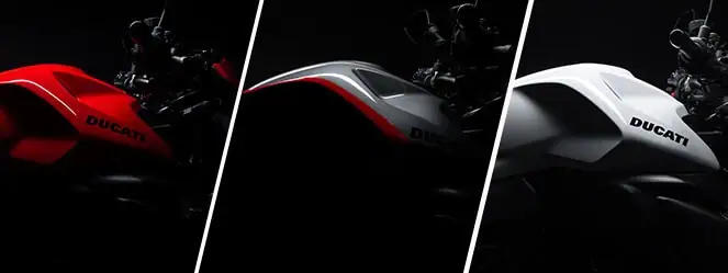 第2位:【ドゥカティ】400ccサイズに890ccエンジン!反則級の「モンスター+」