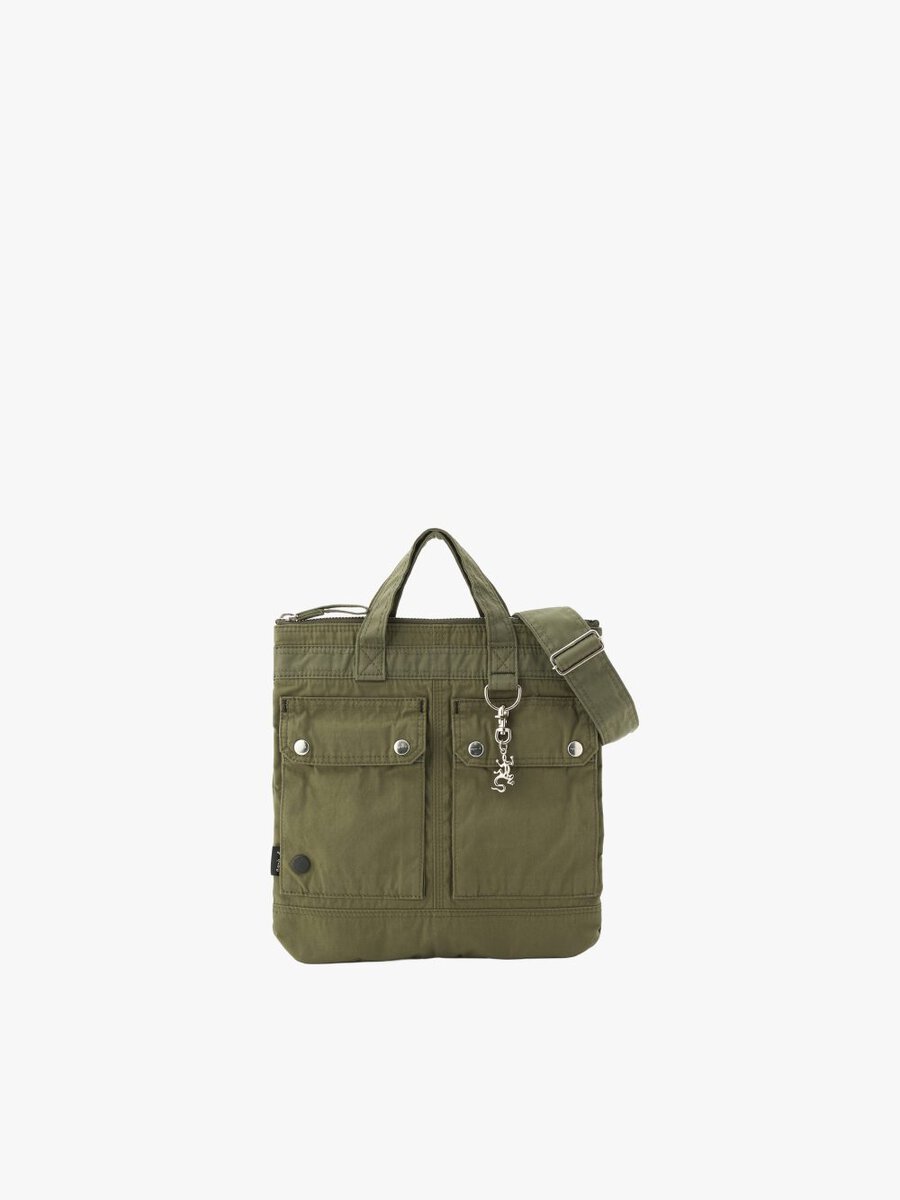 アニエスベー× POTR「2WAY HELMET BAG（S）」￥52,800／H30×W29㎝