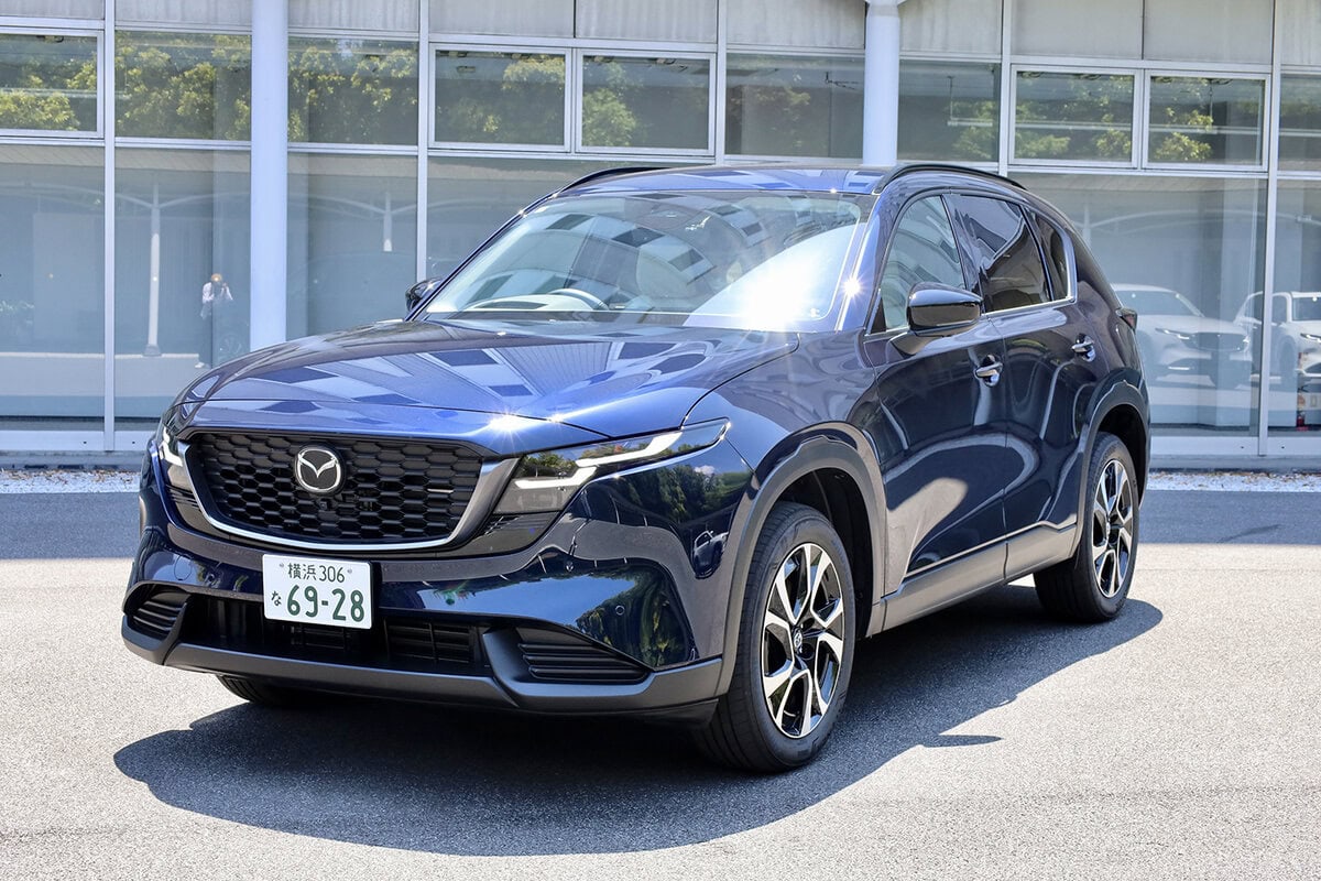 初夏にフルモデルチェンジしたばかりのマツダの屋台骨SUV、3代目CX-5