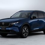 全長&ホイールベースが115㎜伸びて、リアシートのヒザ前スペースが約60㎜拡大している