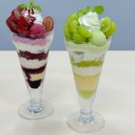 これやばすぎ……！デニーズ秋限定“極上ぶどうパフェ”今年はどっちを選ぶ！？爽やか「シャインマスカット」と希少品種「クイーンルージュ®」のザ・サンデーを食べ比べ！