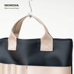 Honda車の内装に使われていた素材と、シートベルトを採用。
