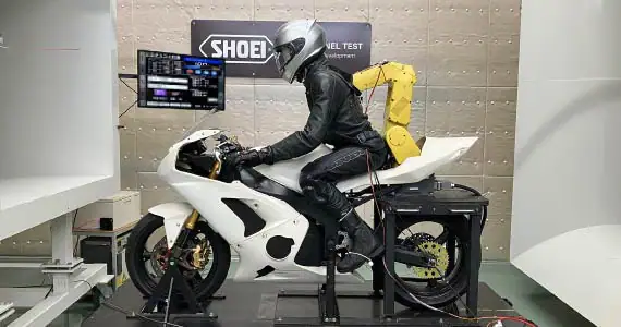 【第1位】SHOEI「Z-9」|換気量1.9倍の衝撃!高速ライドも超快適な最新フルフェイス