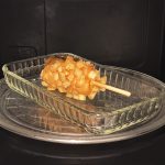 「じゃがチーズハットク」は、500wの電子レンジで3分30秒温めるだけの手軽さ!