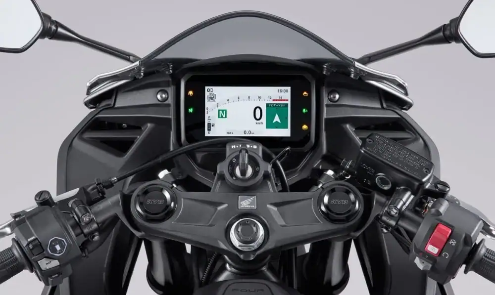 【第2位】ホンダ「CBR400R FOUR E-Clutch」|直4×クラッチ不要の次世代スポーツ機