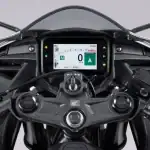 【第2位】ホンダ「CBR400R FOUR E-Clutch」｜直4×クラッチ不要の次世代スポーツ機