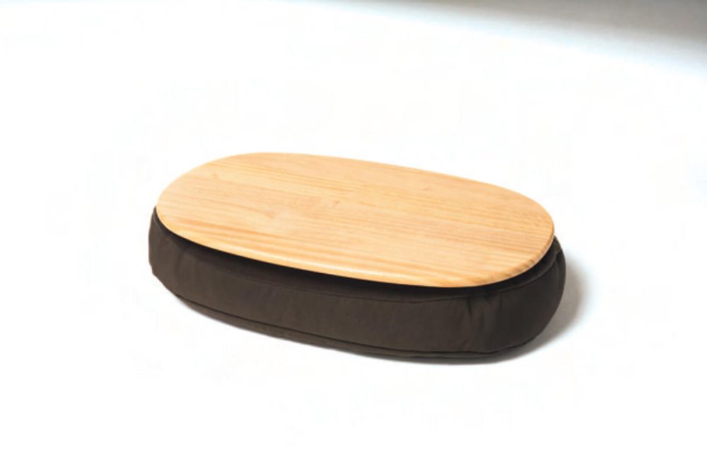 無印良品　ひざの上でつかえるテーブルクッション