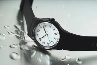 ファミマ「10日で完売」コンビニエンスウェアの1,998円時計が大ヒット中！、G-SHOCKの最高傑作…ほか【腕時計の人気記事ランキングベスト3】