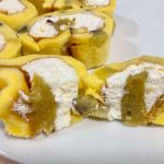 ローソン、ごろっとした焼き芋のもち食感ロール(紅はるか)