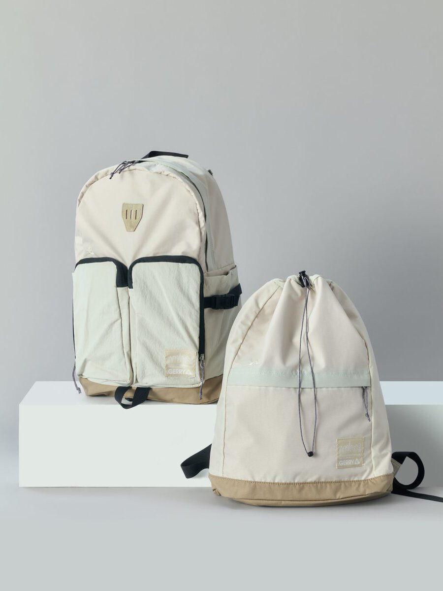 マンハッタンポーテージ×ジェリー／すべて2色展開 「NEWBURGH BACKPACK」￥26,180／W34.6×H45.5×D16㎝ 「FORT TRYON BAG」￥14,300／W28-35×H48×D14.5㎝