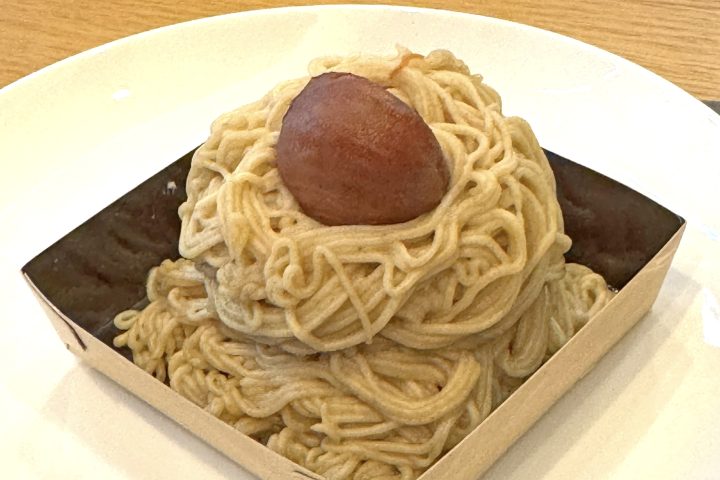 【スタバ秋の2大傑作】手しぼり栗の濃厚モンブラン&大粒りんごのアップルパイは必食級!?サクサク食感とスパイス香る奥深さを本音レビュー