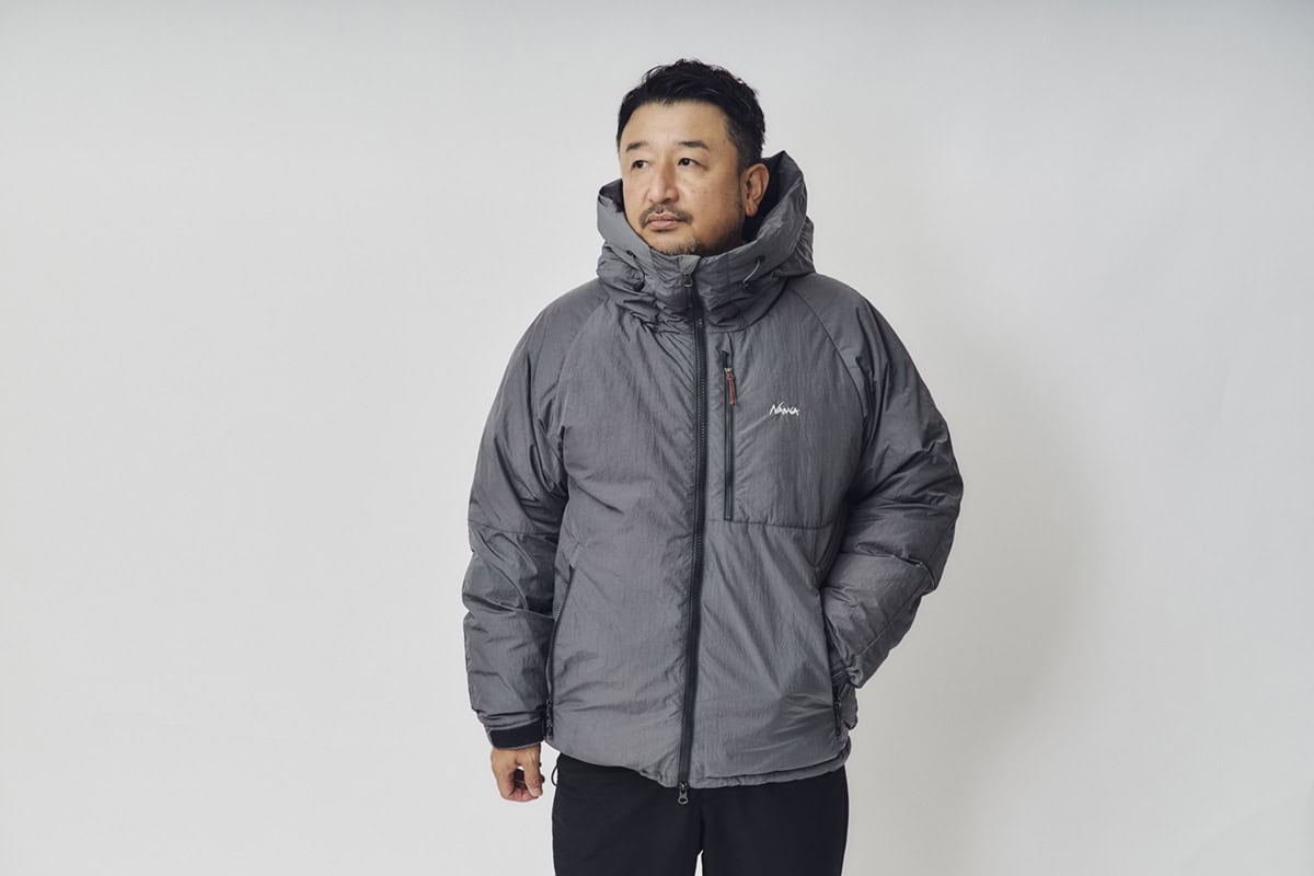 ほどよいゆとりがあり、厚手のインナーともレイヤードできる