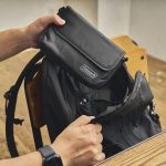 ショルダーストラップを外せば「バッグインバッグ」や「大きめポーチ」に変身