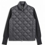 タイオン「ハイネックフルジップ カシミヤスリーブ ダウンジャケット」¥16,940
