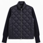 タイオン「ハイネックフルジップ カシミヤスリーブ ダウンジャケット」¥16,940