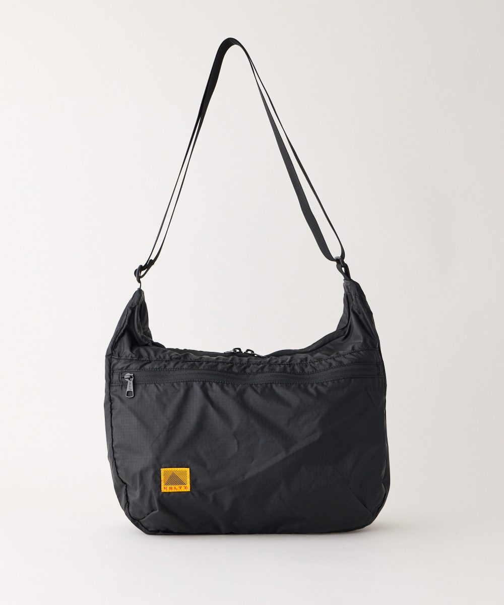 ケルティ「エアリー カーブ ショルダー L」￥8,030／H34×W40×D12㎝／12ℓ