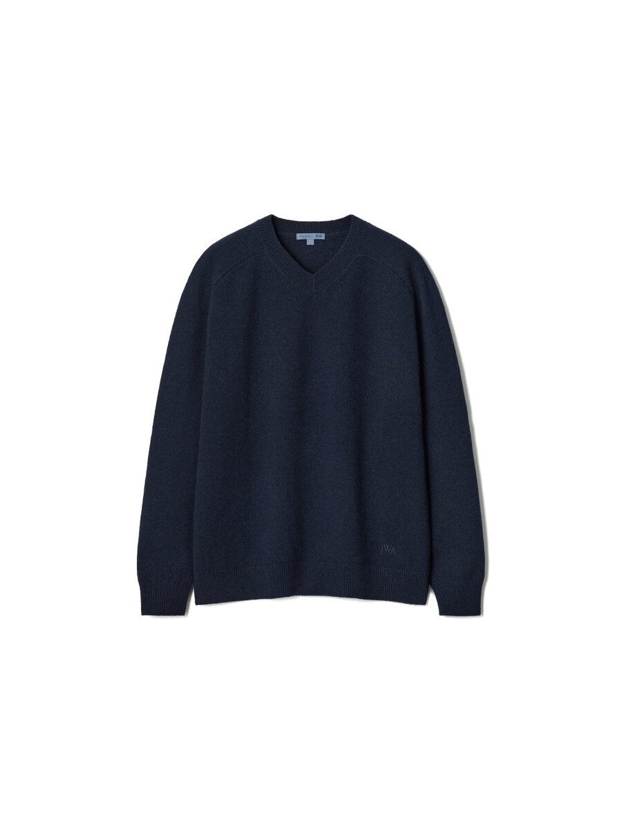 UNIQLO and JW ANDERSON「ラムVネックセーター」￥3990