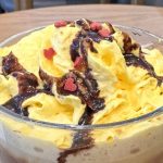 ジグザグのチョコレートソースがピカチュウっぽい