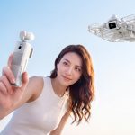 複雑な操作を覚えなくても、ハンドジェスチャーで飛行方向を自在にコントロールできる