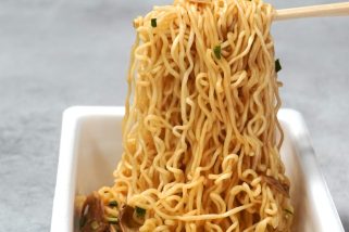 「このカップ焼きそば、マジで激うま」ペヤングの新作がすごい！傑作ベスト3【1位は本物の松茸入り!?贅沢すぎる一杯】