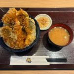 てんや 海⽼と4種の北陸産天丼(みそ汁付)