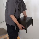 製品サイズは178×334×248mmとコンパクト。重量も8kg前後なので、部屋間の移動も簡単です
