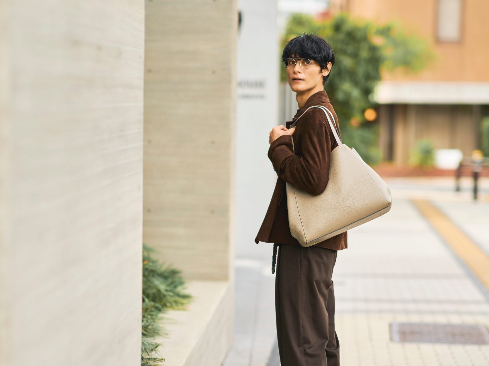 シックなトープが秋のコーデにマッチ!
