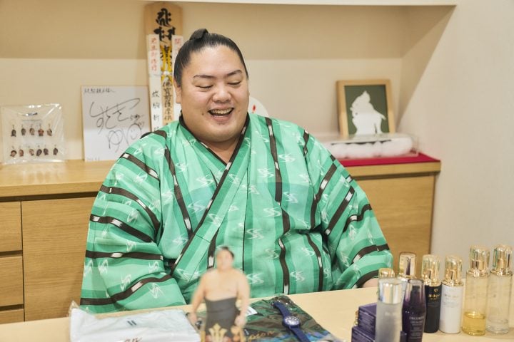 【推し力士の優勝小判まで自腹購入!?】一山本関のガチ推し活とこだわり美肌ケア!愛され関取の胸アツエピソード