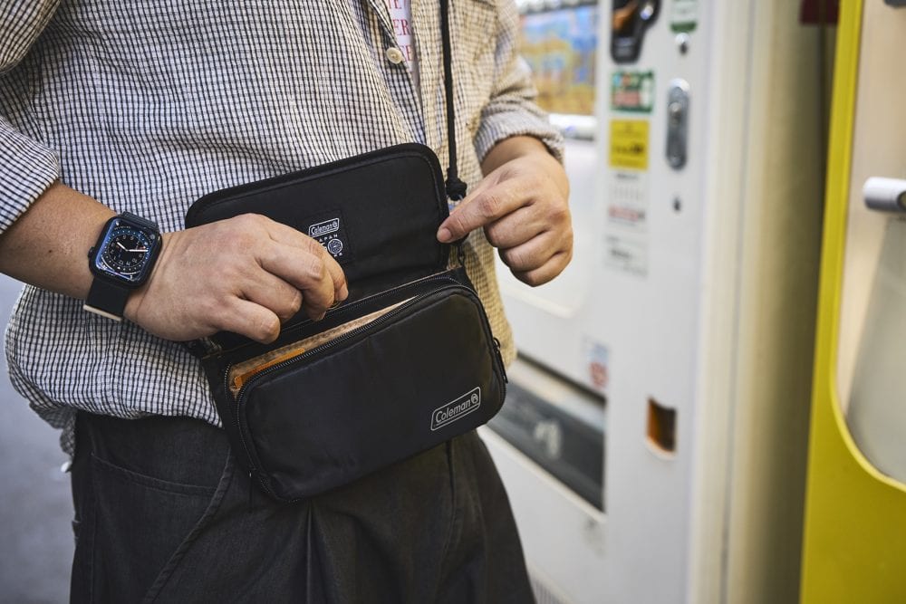 単なる“財布機能がついたバッグ”の域を超えた、ミニマル派必携の優秀アイテム