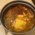 おろしにんにく・刻みにんにくの2種類、そして韓国産唐辛子を使用することで、ガツンと響く辛うまを実現