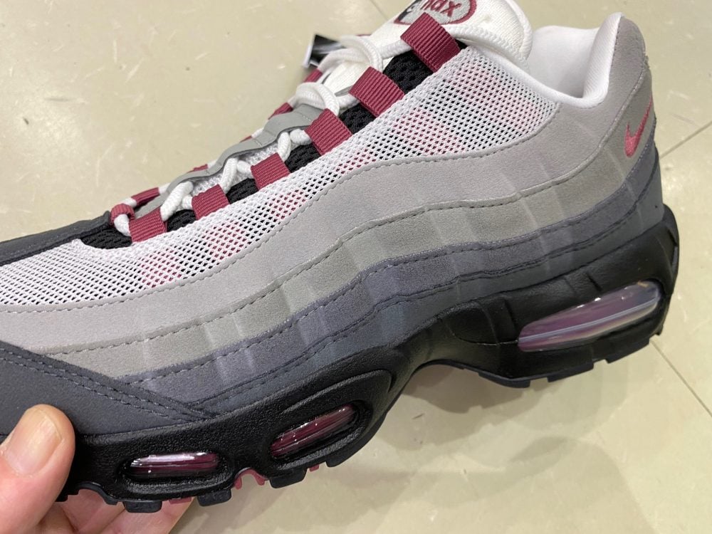 NIKE (WMNS) AIR MAX 95 BIG BUBBLE