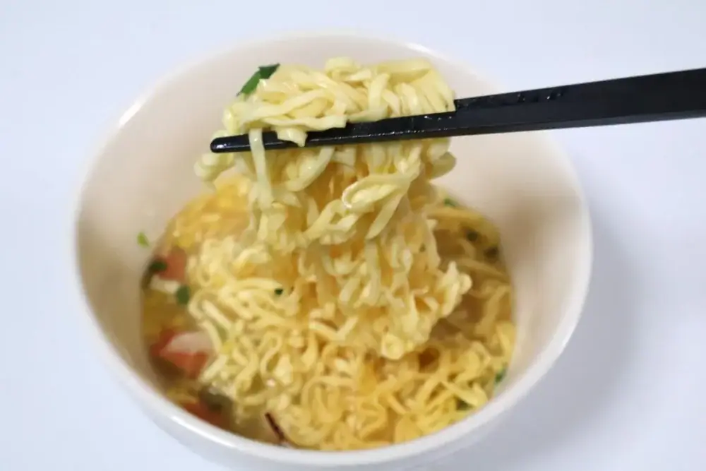 第1位 【ダイソー限定？】ネット検索結果ゼロ！日清の「謎カップ麺」