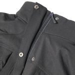 首元まであるタイプのジャケット