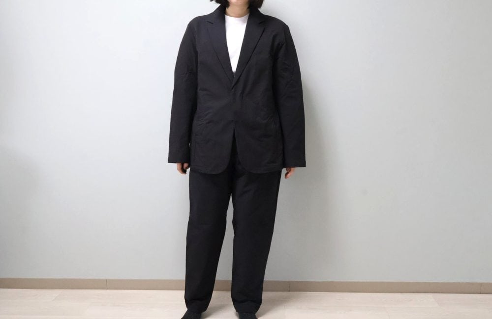 スーツほどかっちりしすぎない
