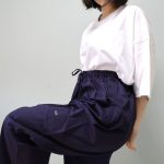 「A.H」のロゴ入り