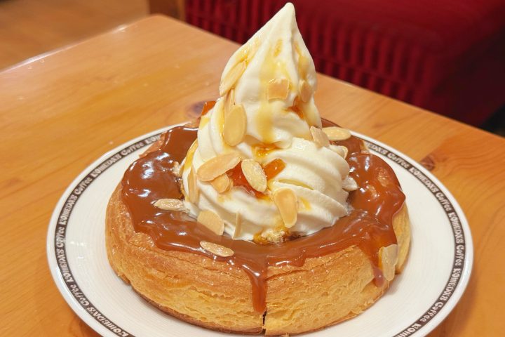「濃厚キャラメルに溺れる…」コメダの新作シロノワールは卓上のアレでうまさ倍増!味変の裏ワザをグルメライターが実食レポ