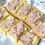 「ごろっとツナフレーク」　を乗せていく