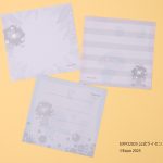 日めくりカレンダーの裏面はモノクロ仕様のメモスペースになっています
