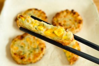 【業スーマニアが常備する神冷食】1枚30円以下で激うま！お弁当もおつまみも即解決する「ミニお好み焼・やまいも焼・おやき」3選を実食レビュー