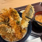 淡⽩な味わいだからこそ、天丼の⽢⾟いたれともよく合うのが、福井県産⽩カレイ